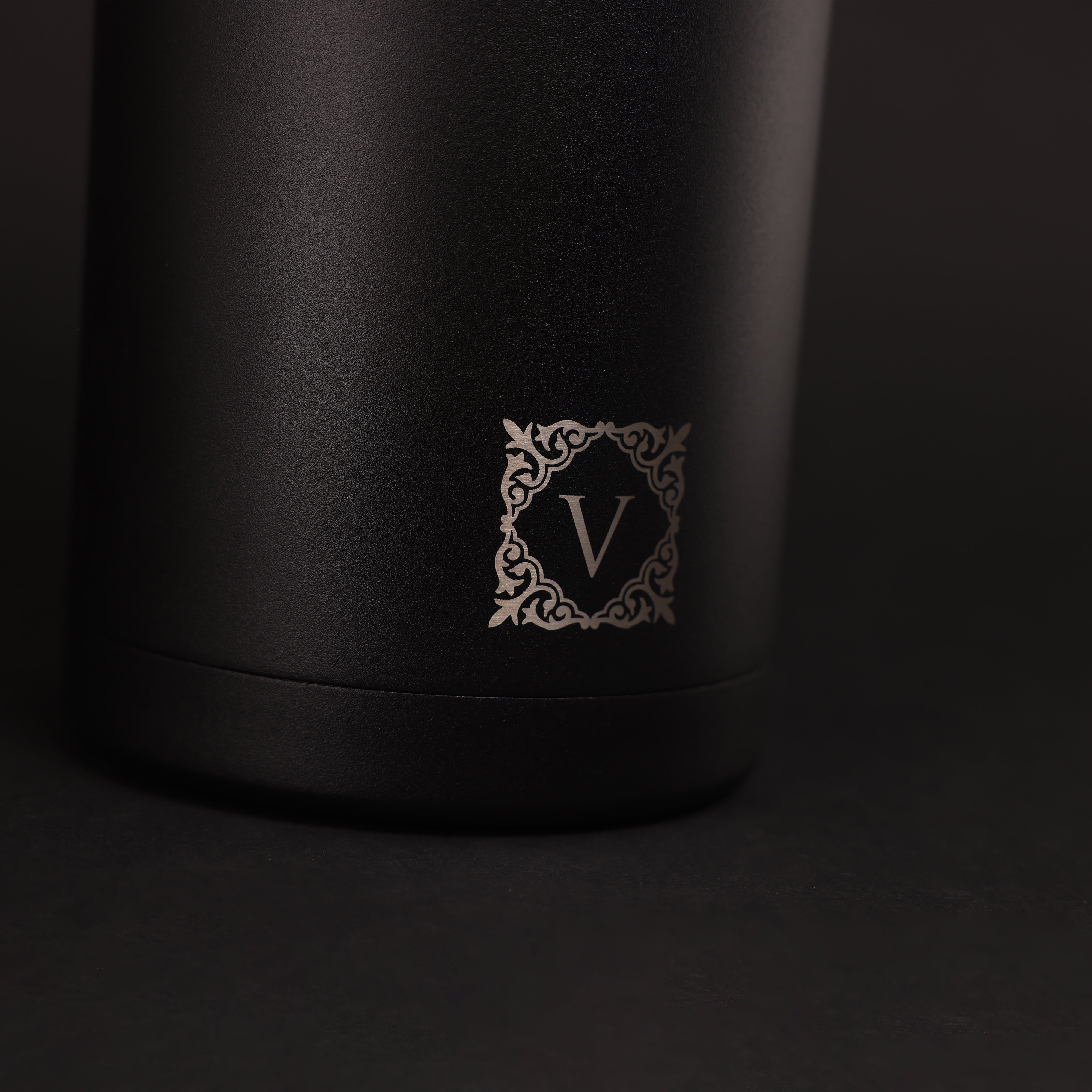 Versai 1L / 1.5L / 2.2L Black Stainless Steel Straw Spout Water Bottle