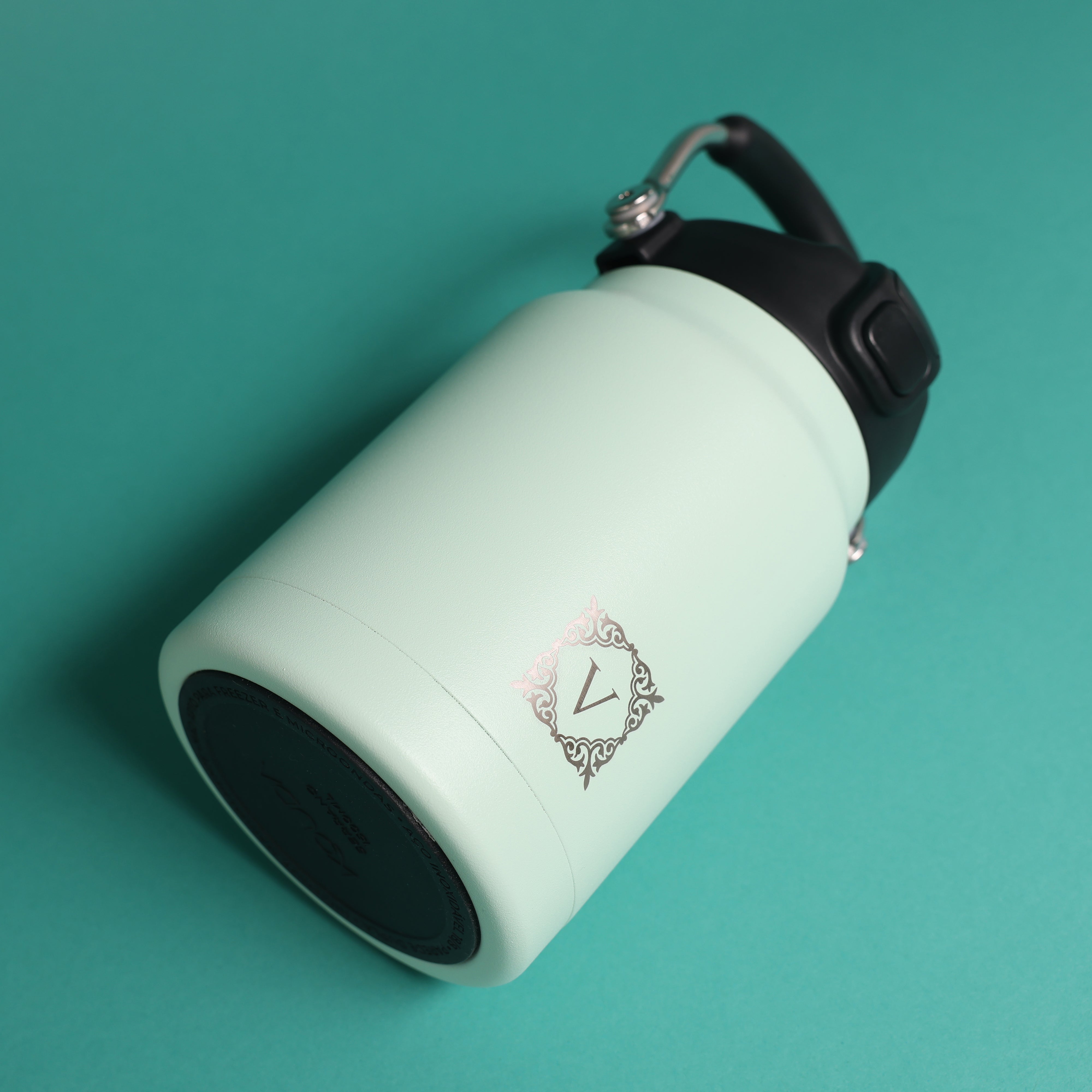 Versai 1L / 1.5L / 2.2L Light Green Stainless Steel Straw Spout Water Bottle