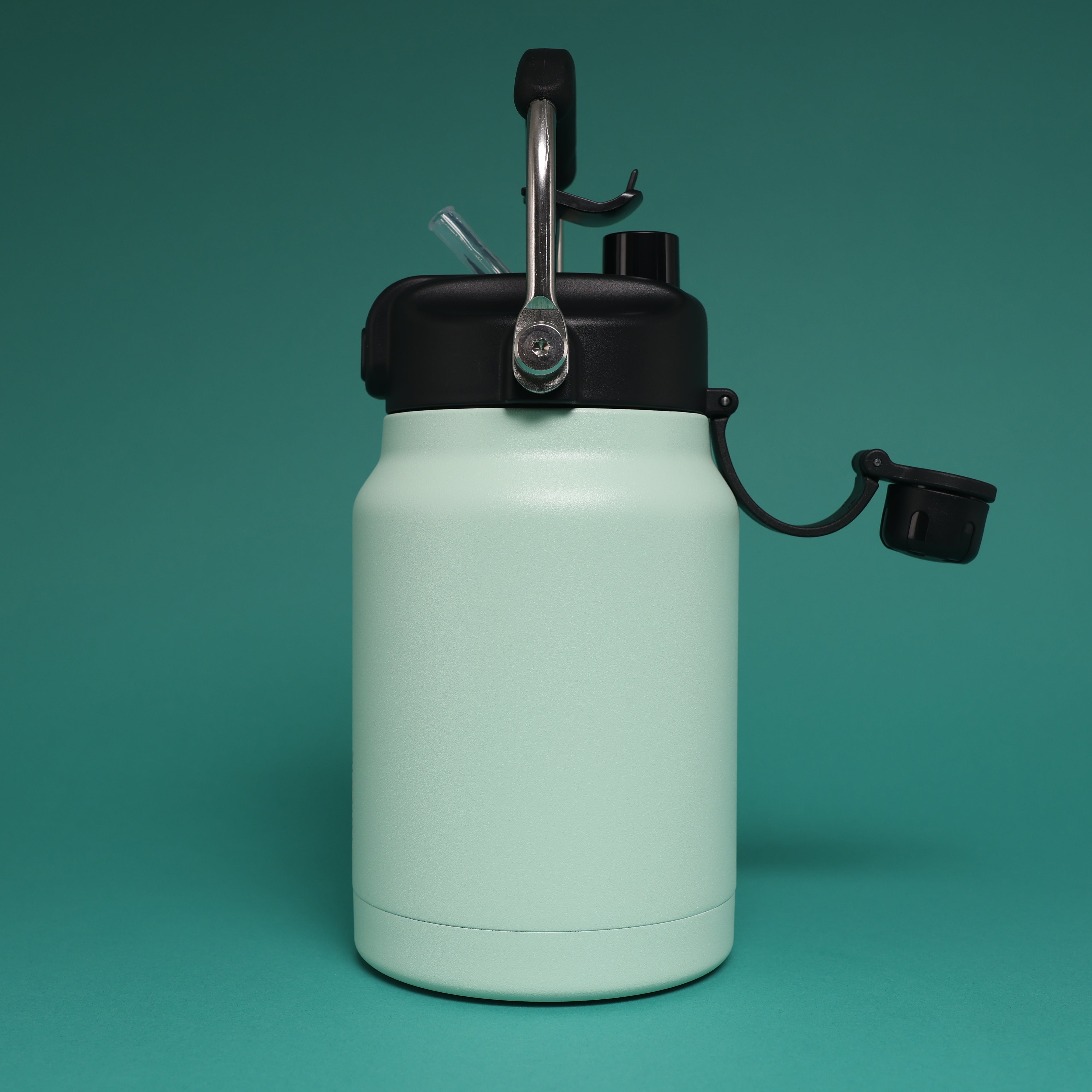Versai 1L / 1.5L / 2.2L Light Green Stainless Steel Straw Spout Water Bottle