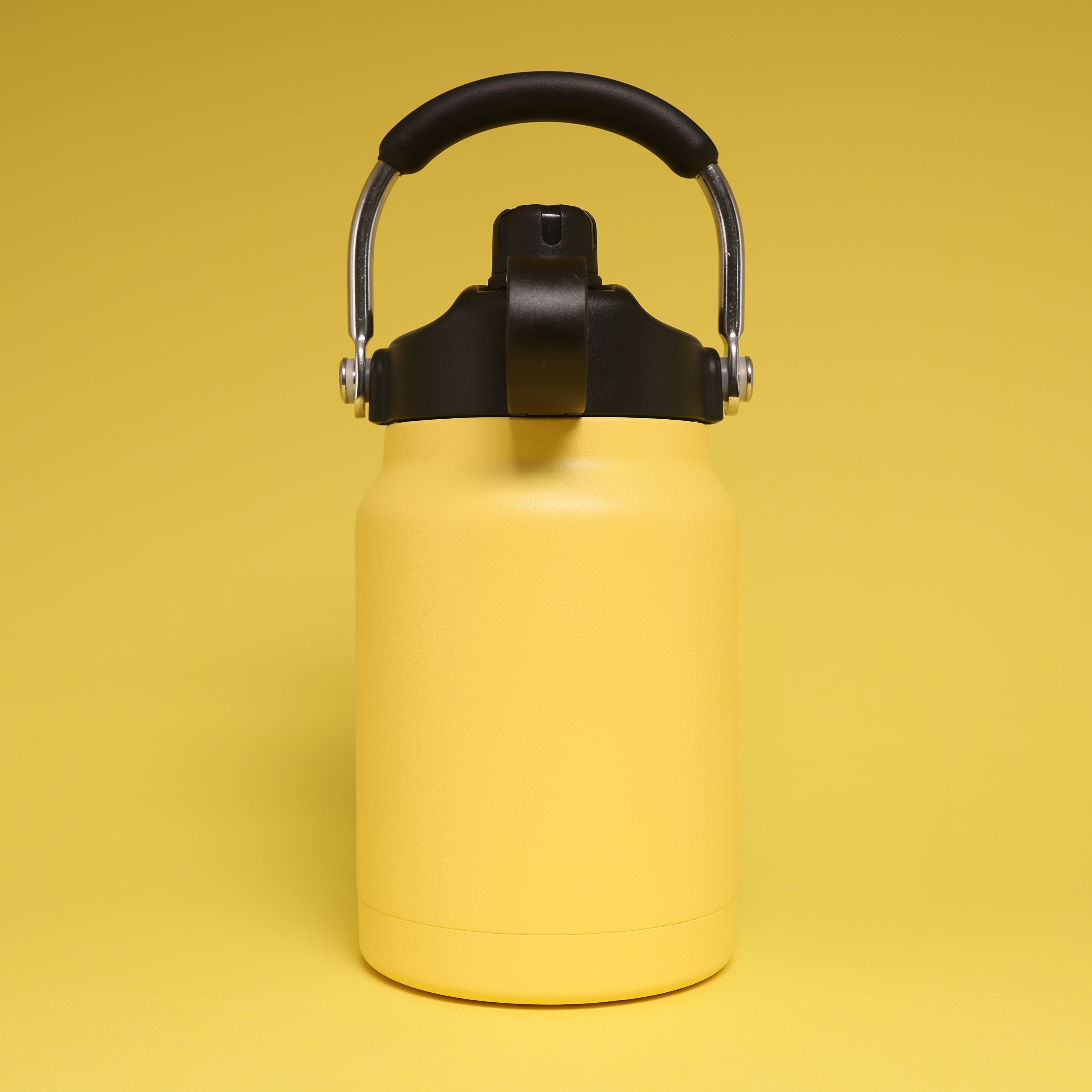 Versai 1L / 1.5L / 2.2L Yellow Stainless Steel Straw Spout Water Bottle