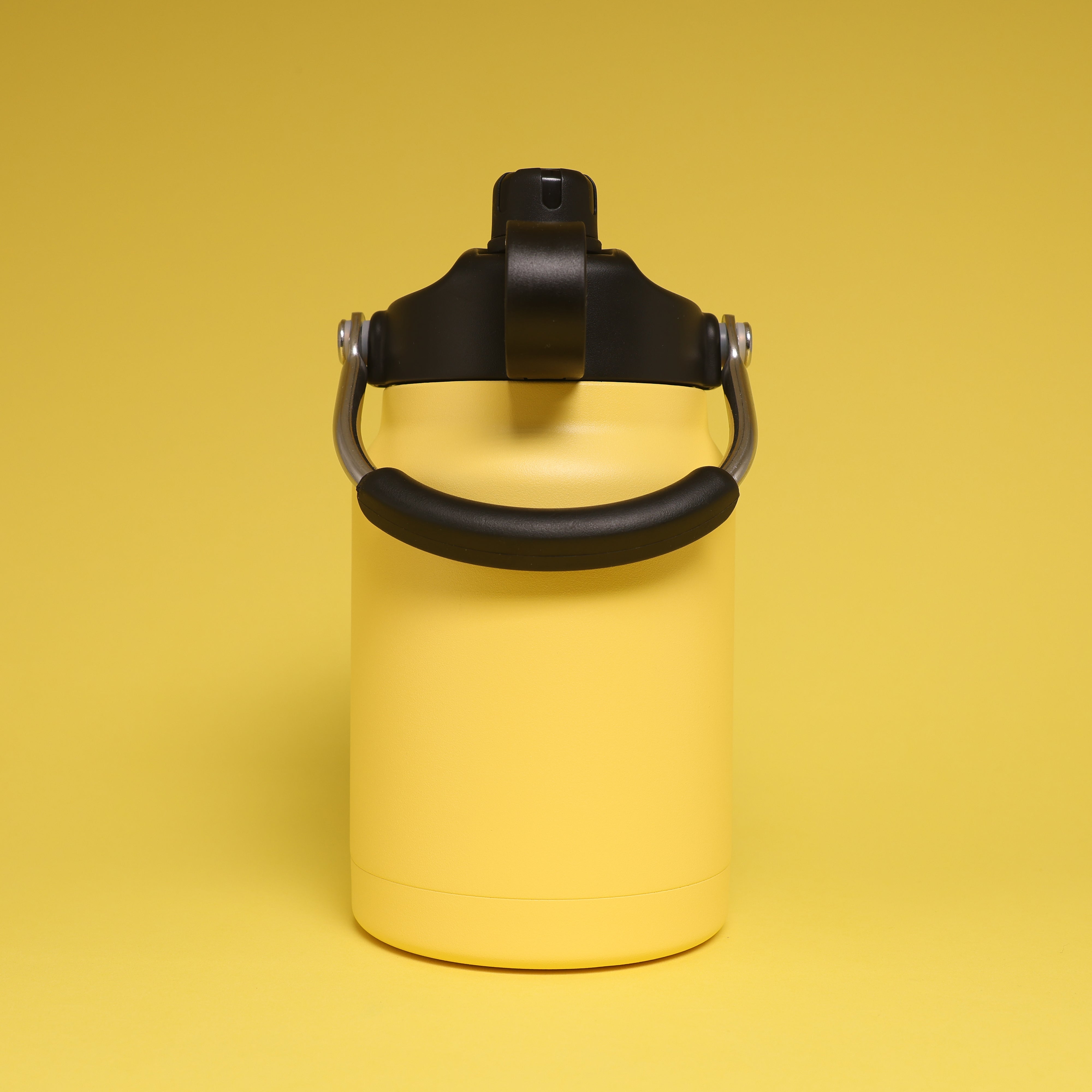 Versai 1L / 1.5L / 2.2L Yellow Stainless Steel Straw Spout Water Bottle
