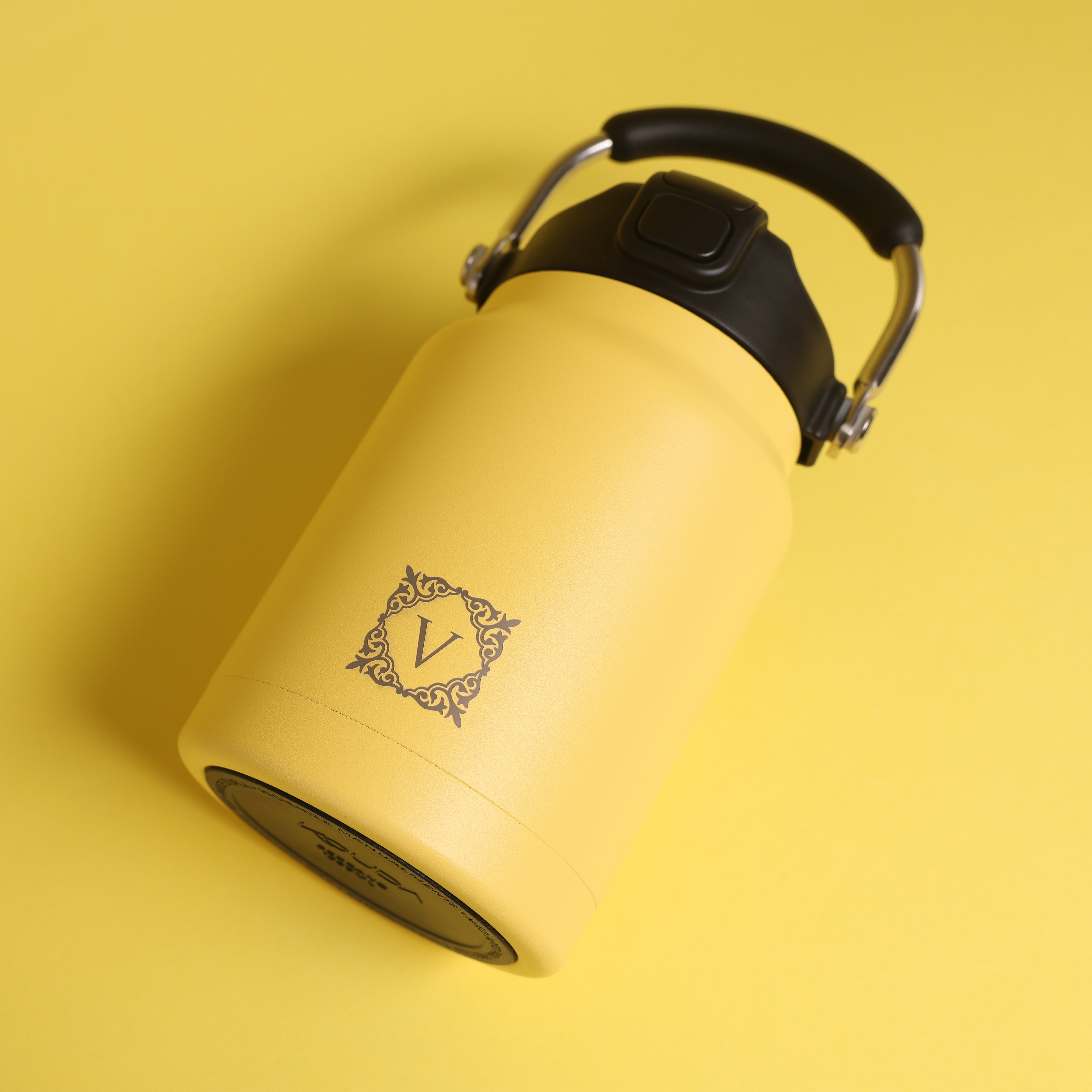 Versai 1L / 1.5L / 2.2L Yellow Stainless Steel Straw Spout Water Bottle
